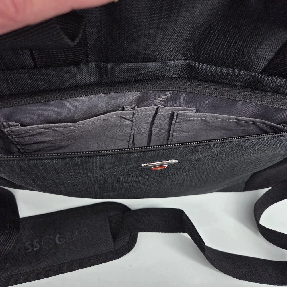 SwissGear Black Laptop Messenger Bag Padded Shoulder Briefcase Case